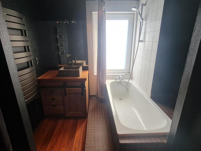 Loft - 76 m² - 2 pièces