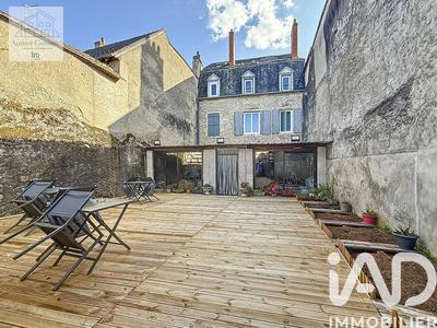Maison - 278 m² - 6 pièces