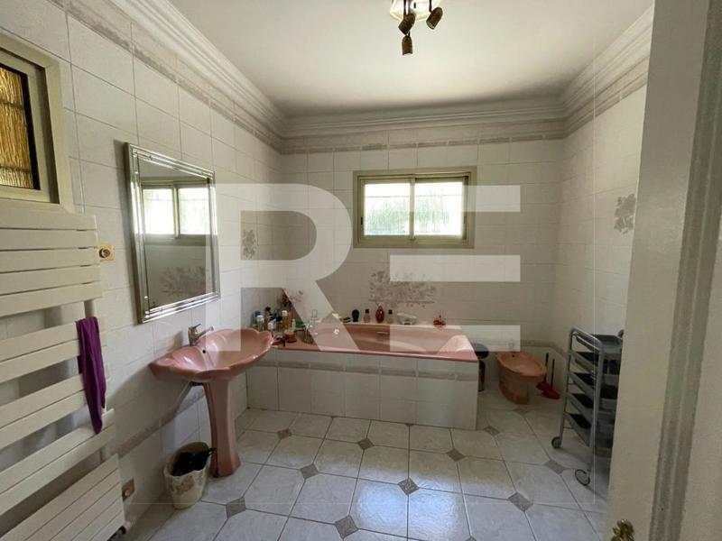 Villa - 190 m² - 5 pièces