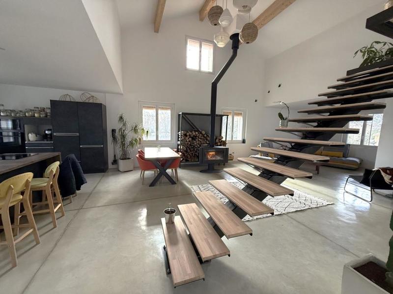 Maison - 150 m² - 5 pièces