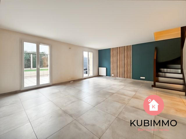 Maison - 95 m² - 5 pièces