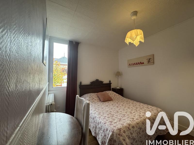 Maison - 468 m² - 14 pièces