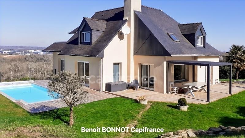 Maison - 151 m² - 6 pièces