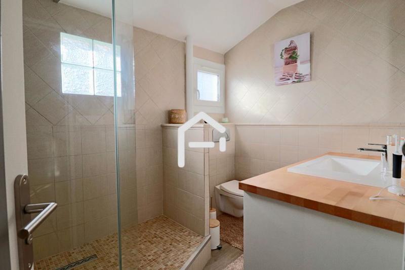 Maison - 122 m² - 6 pièces