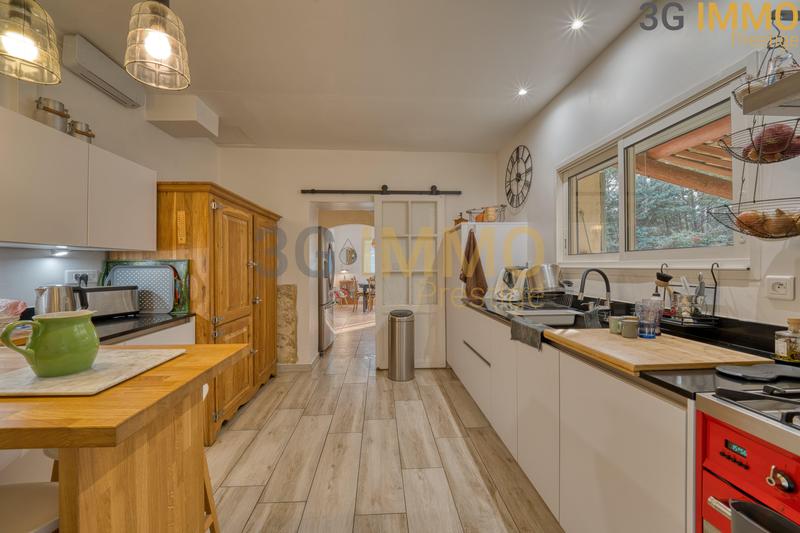 Mas - 280 m² - 9 pièces