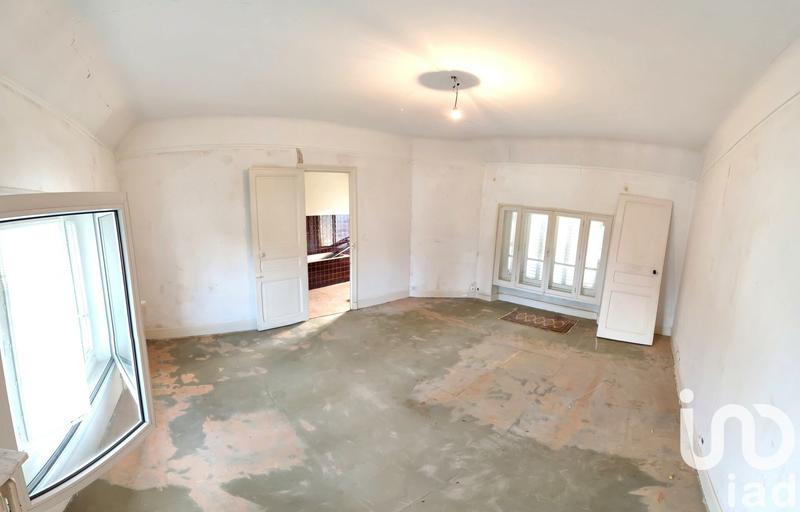 Maison - 238 m² - 6 pièces