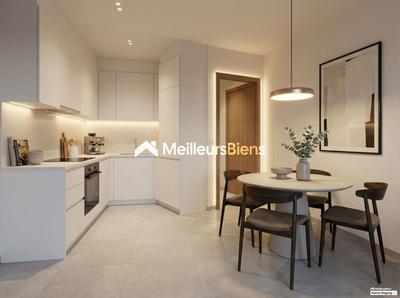 Appartement ancien - 80 m² - 3 pièces