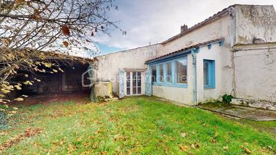 Maison en pierre - 66 m² - 3 pièces