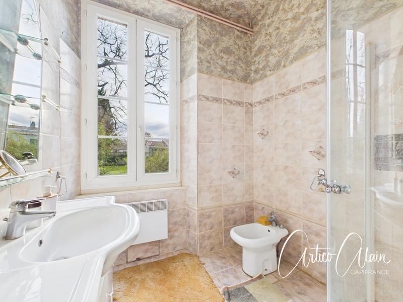 Maison bourgeoise - 275 m² - 9 pièces