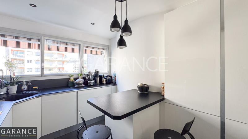 Appartement - 95 m² - 4 pièces