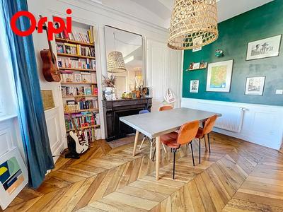 Appartement - 65 m² - 3 pièces