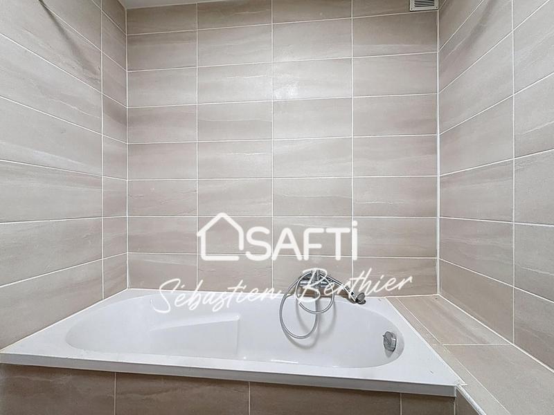 Maison - 105 m² - 5 pièces