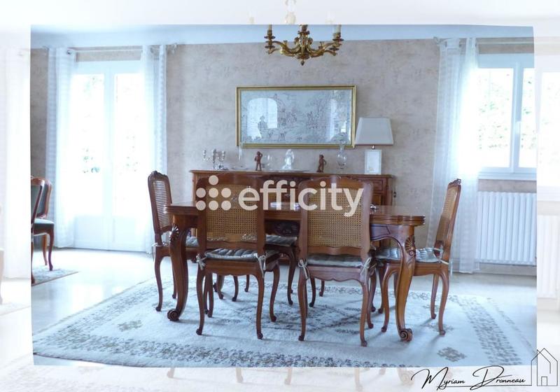 Maison - 200 m² - 6 pièces