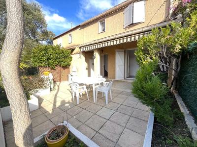 Maison jumelée - 72 m² - 4 pièces