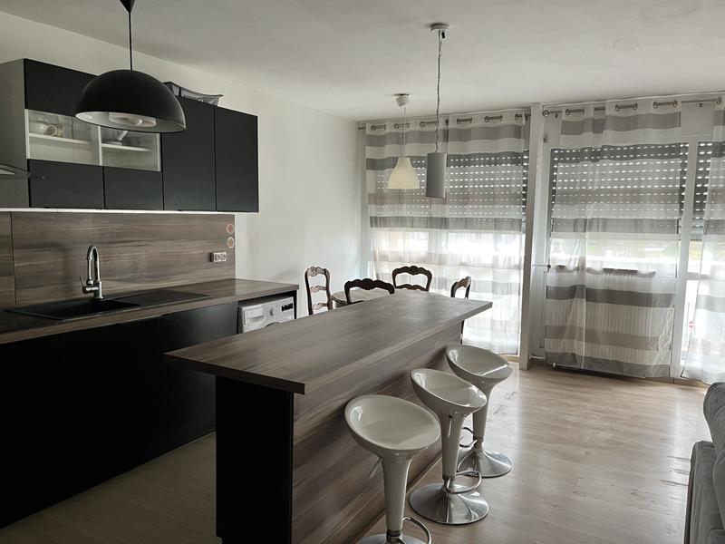 Appartement - 82 m² - 4 pièces