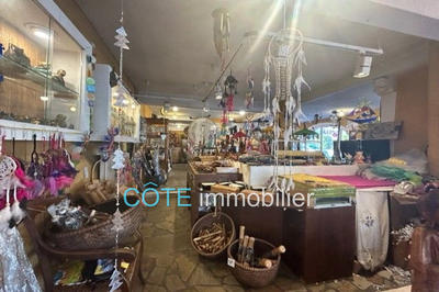 Local commercial - 166 m²