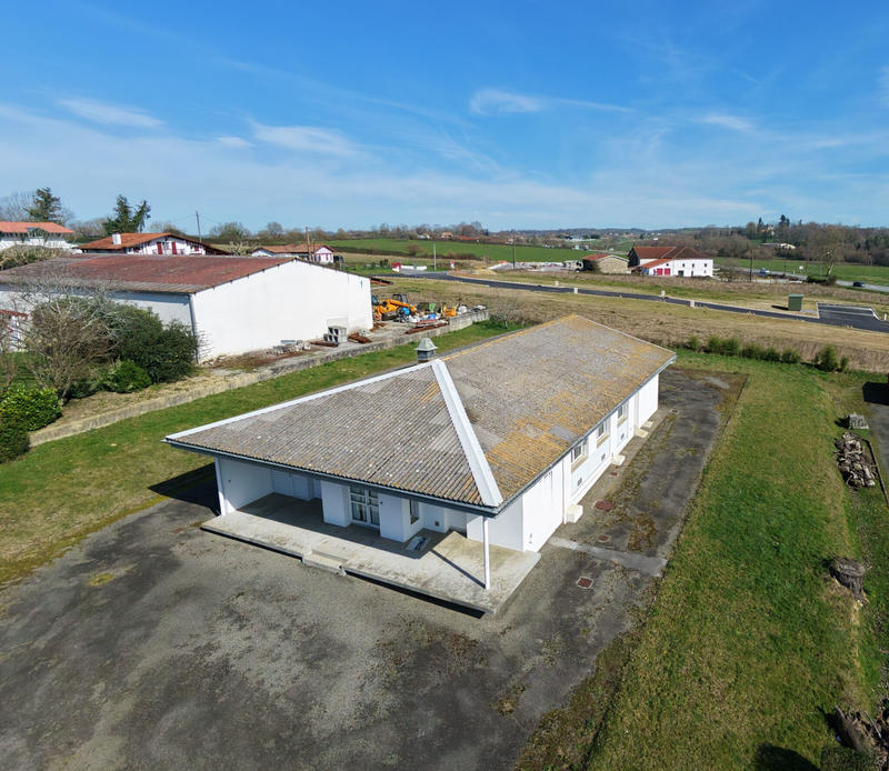 Maison - 199 m² - 5 pièces