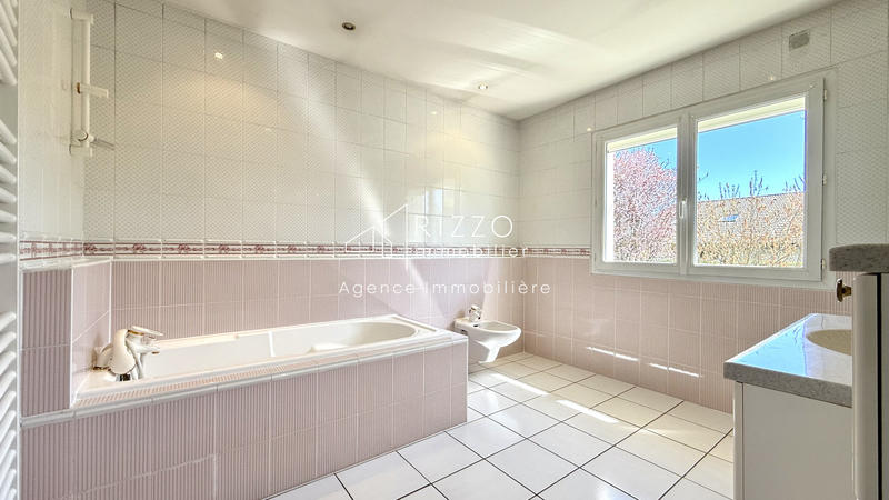 Maison - 149 m² - 5 pièces