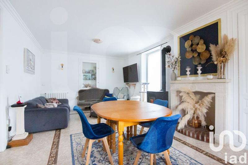 Maison - 165 m² - 9 pièces