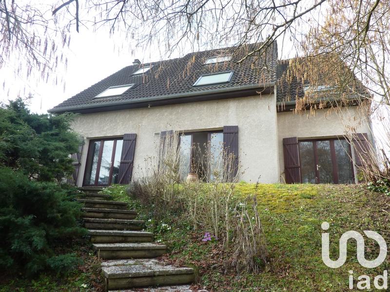 Maison - 212 m² - 8 pièces