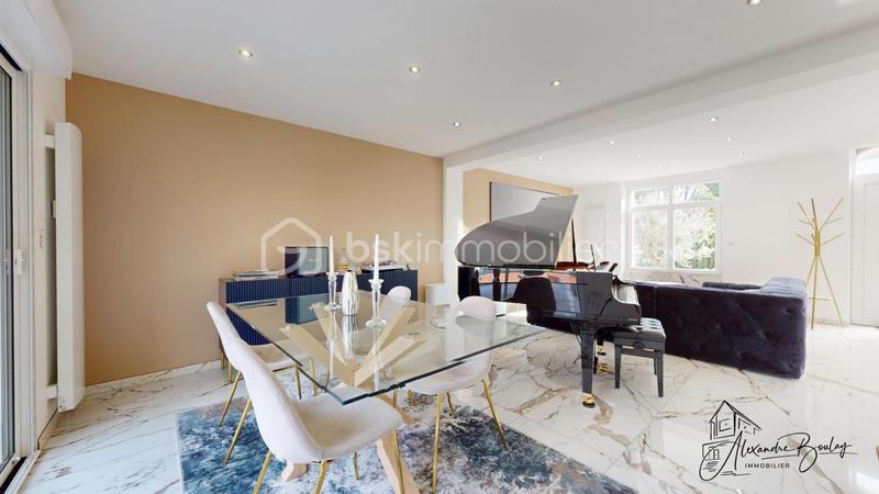 Maison traditionnelle - 110 m² - 6 pièces