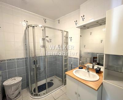 Villa - 260 m² - 10 pièces