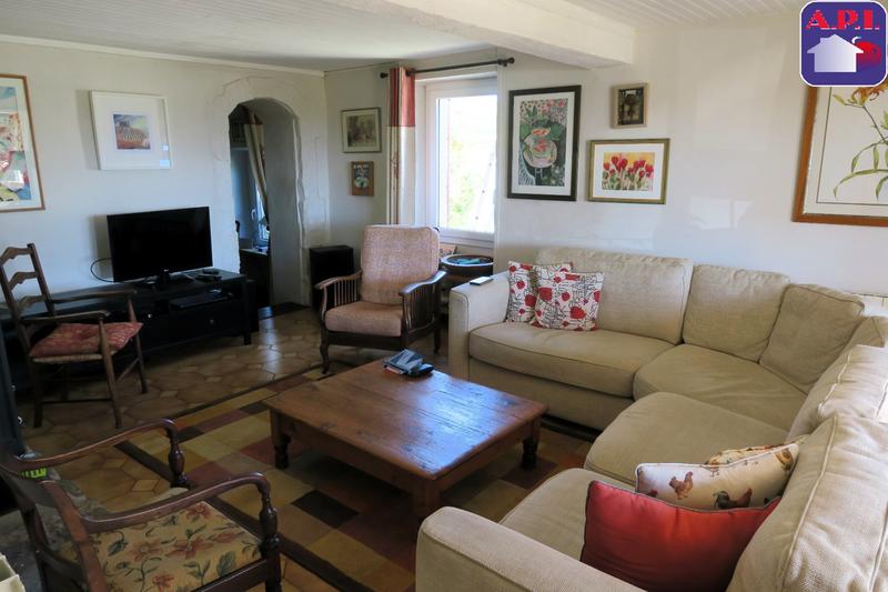 Maison - 230 m² - 9 pièces