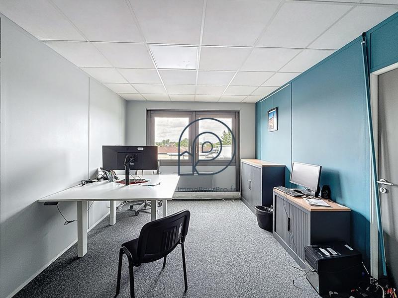 Bureau - 305 m²