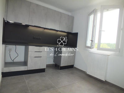 Villa - 100 m² - 4 pièces