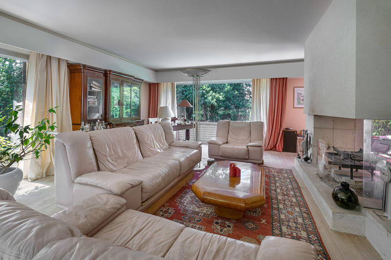 Maison - 226 m² - 6 pièces