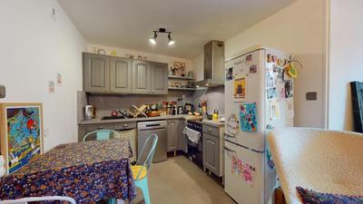 Appartement - 75 m² - 4 pièces