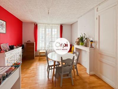 Maison - 109 m² - 4 pièces