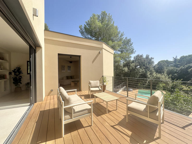 Villa - 167 m² - 6 pièces