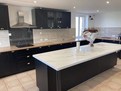 Propriété - 800 m² - 12 pièces