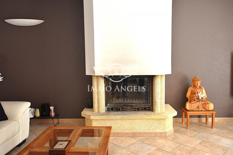 Villa - 206 m² - 9 pièces