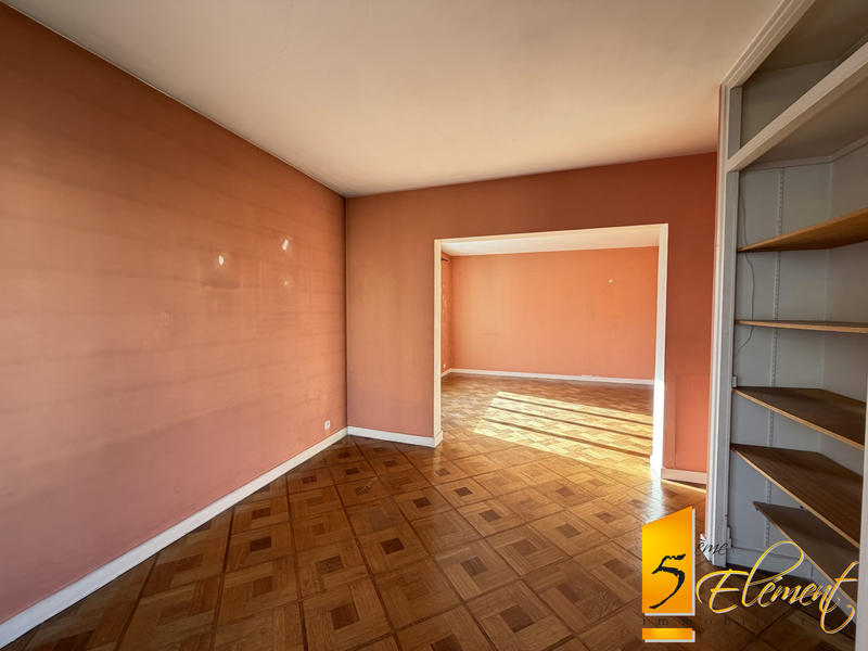 Appartement - 98 m² - 5 pièces