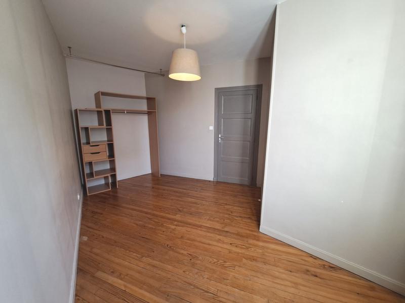 Appartement - 61 m² - 2 pièces