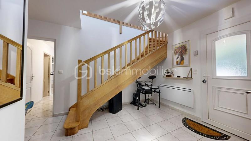 Maison - 140 m² - 7 pièces