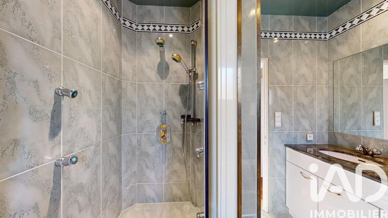 Maison - 135 m² - 6 pièces