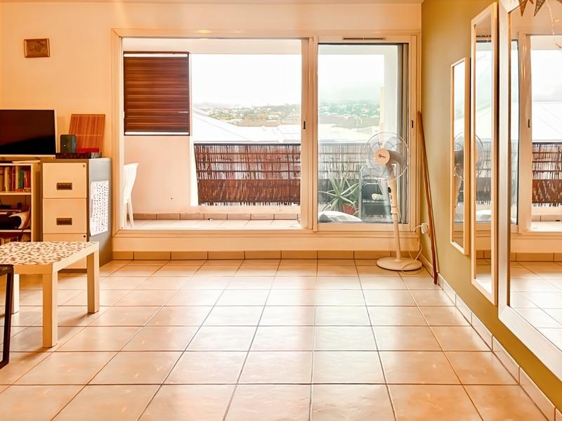 Appartement ancien - 80 m² - 3 pièces