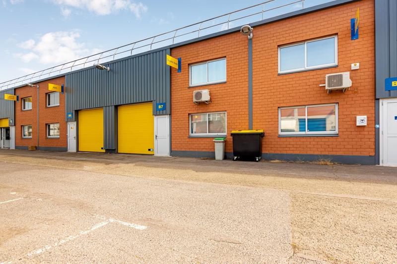 Entrepôt - 165 m²