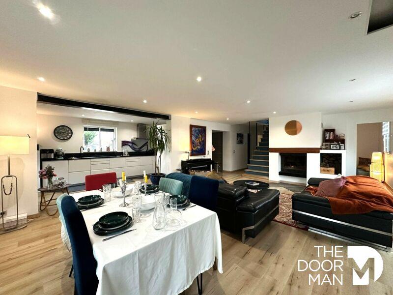 Maison - 190 m² - 6 pièces