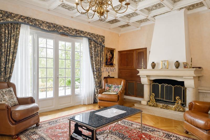 Propriété - 170 m² - 8 pièces