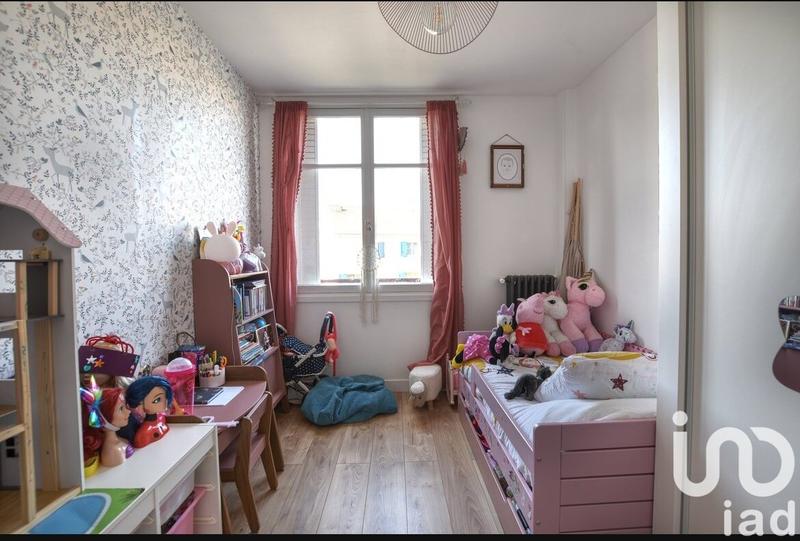 Appartement - 97 m² - 5 pièces