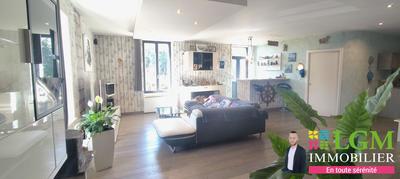 Maison - 189 m² - 6 pièces