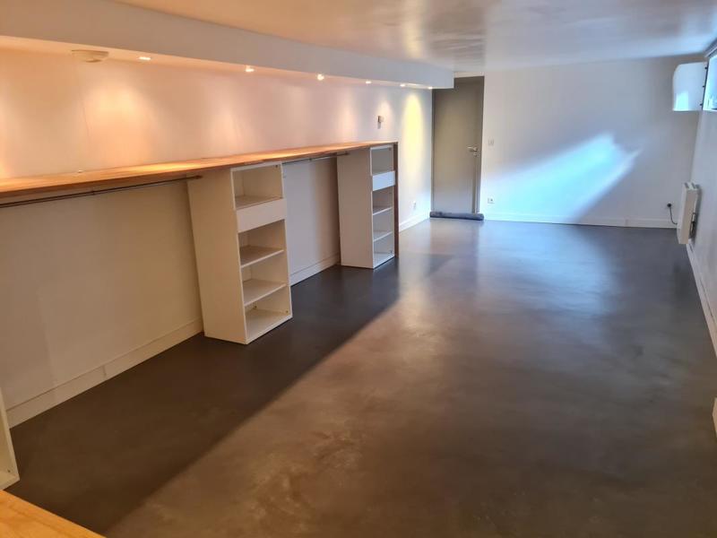 Loft - 76 m² - 2 pièces