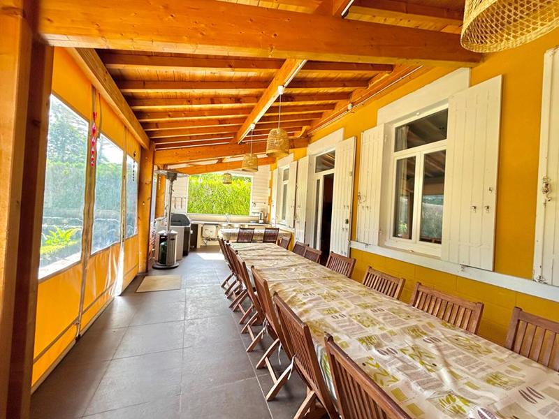 Maison - 240 m² - 11 pièces