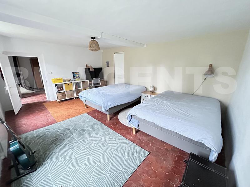 Maison - 102 m² - 4 pièces