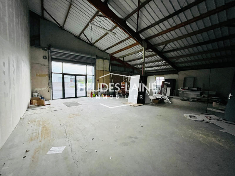 Local commercial - 458 m² - 1 pièce