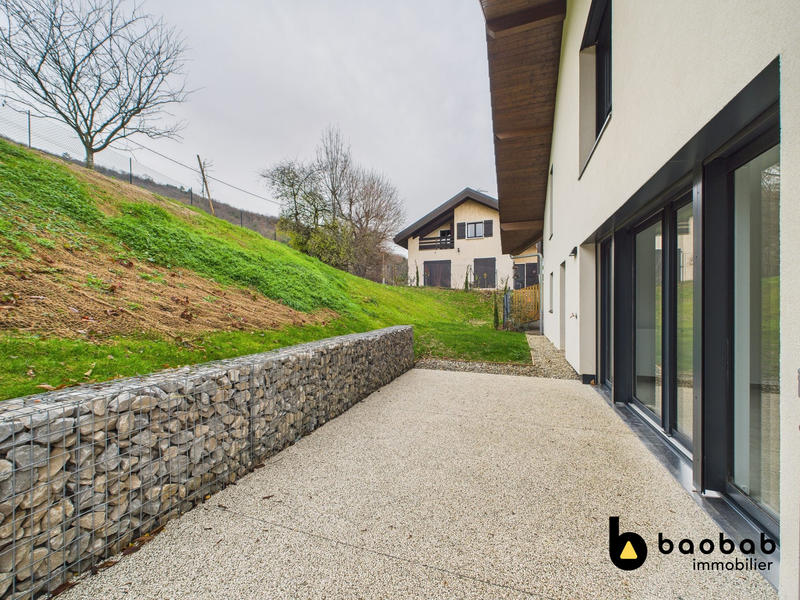 Appartement - 91 m² - 4 pièces